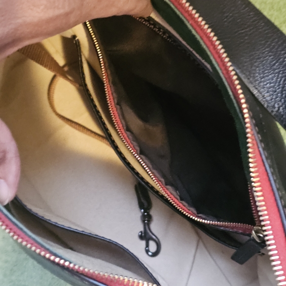 Dooney & Bourke Florentine Black Leather Bag with Unique Shoulder Strap - Picture 13 of 16